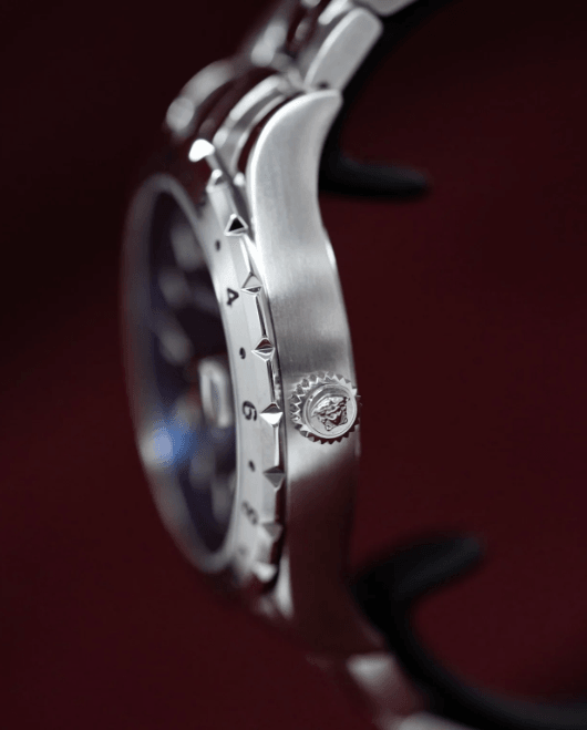 Versace Hellenyium GMT Men's Blue Dial Watch V11010015 - WatchStatus Ltd